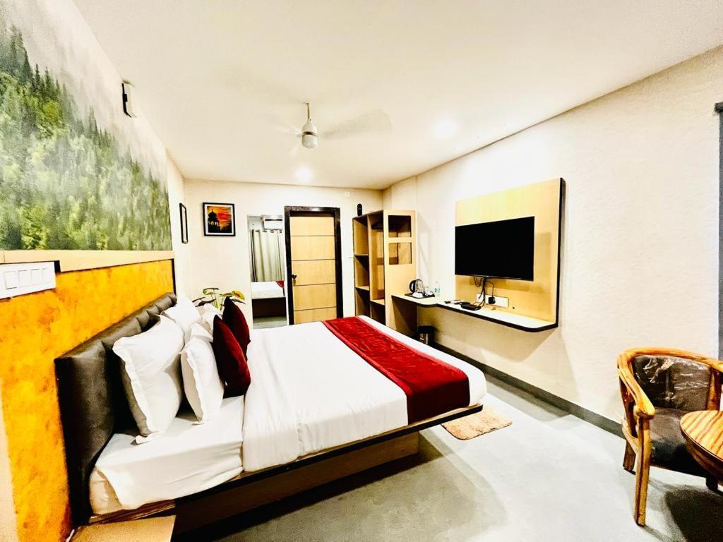 Hotel Lake View Airport Zone Haiderabad Buitenkant foto
