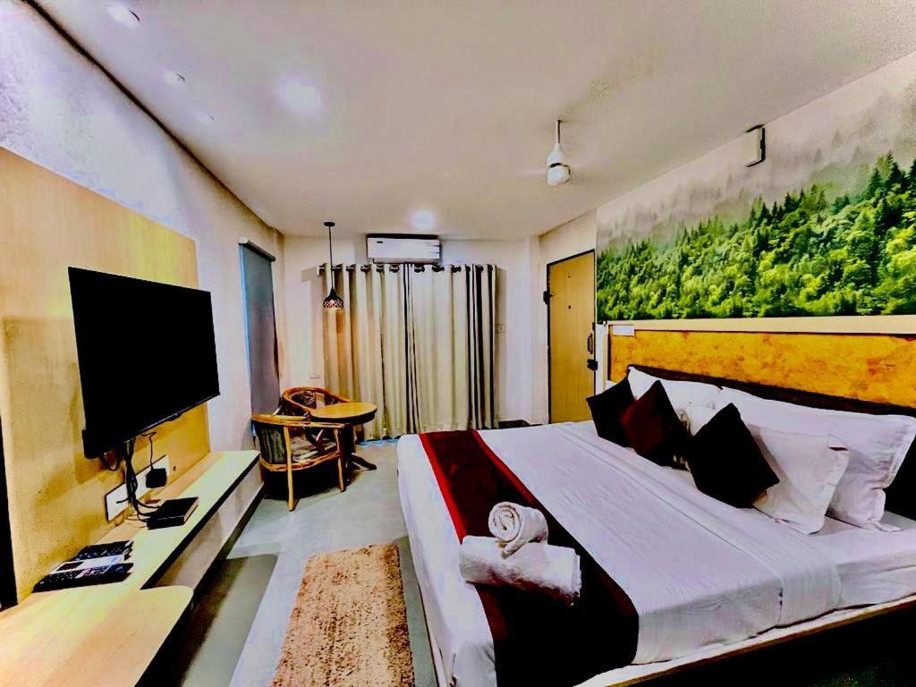 Hotel Lake View Airport Zone Haiderabad Buitenkant foto