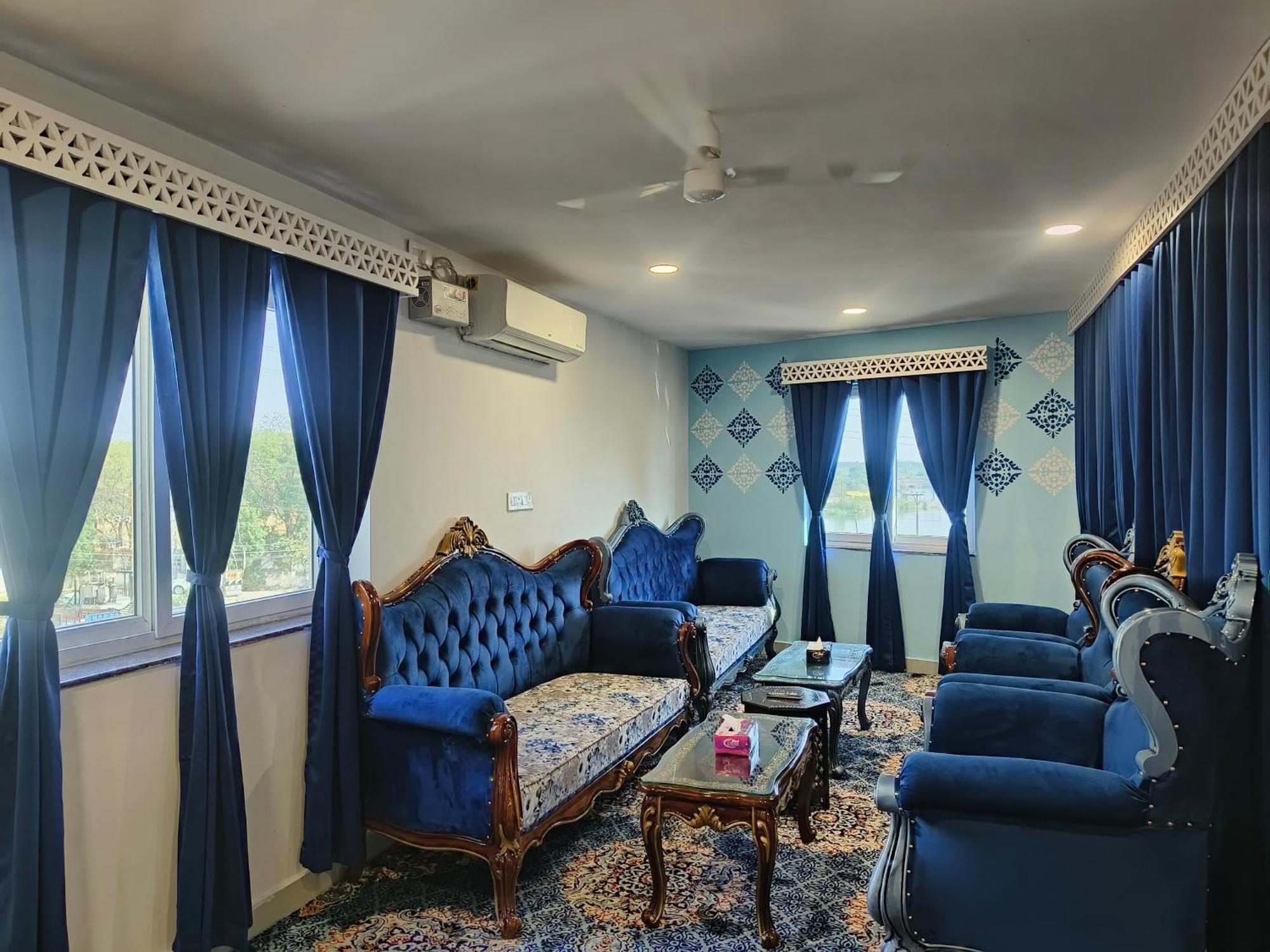 Hotel Lake View Airport Zone Haiderabad Buitenkant foto